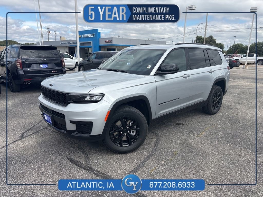 New 2025 Jeep Grand Cherokee L ALTITUDE X 4X4 Sport Utility