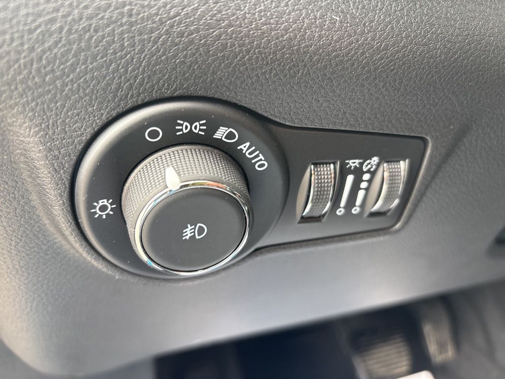 2024 Jeep Compass Limited - Photo 21