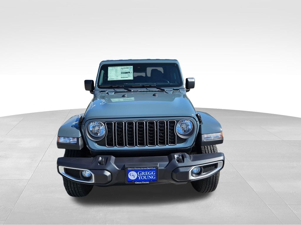 New 2025 Jeep Gladiator SPORT S 4X4 Pickup