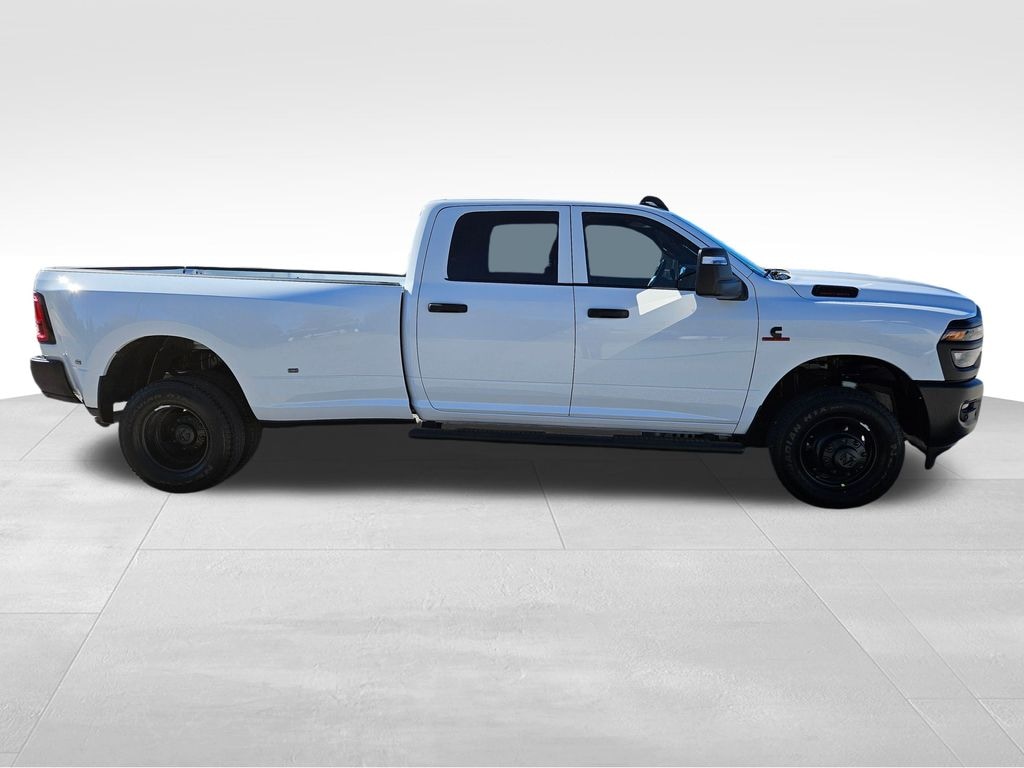 New 2026 Ram 3500 TRADESMAN CREW CAB 4X4 8' BOX Pickup