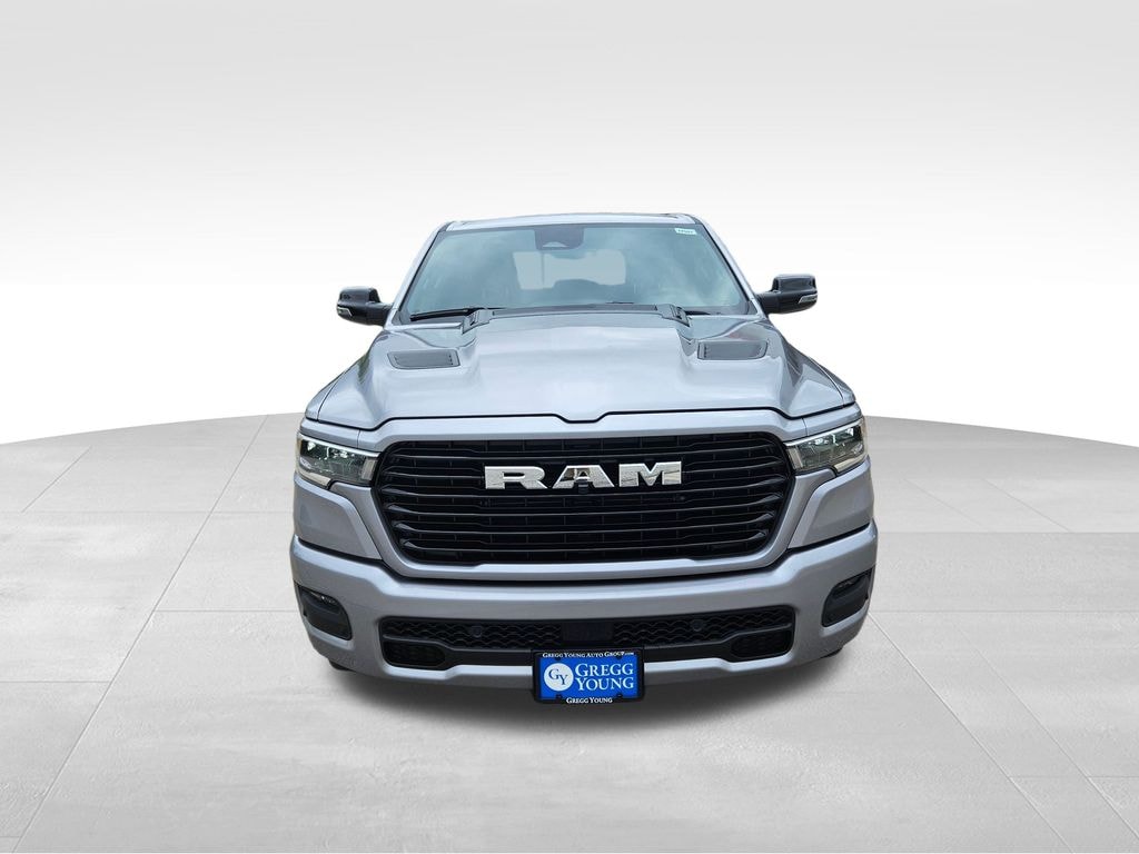 New 2025 Ram 1500 LARAMIE CREW CAB 4X4 5'7 BOX Pickup