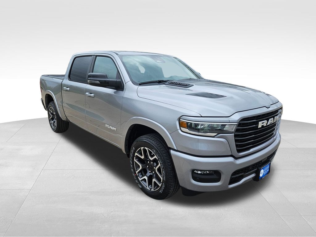 New 2025 Ram 1500 LARAMIE CREW CAB 4X4 5'7 BOX Pickup