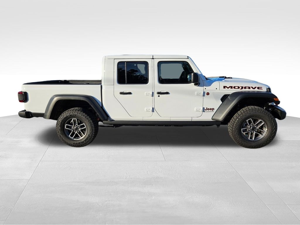 New 2025 Jeep Gladiator MOJAVE 4X4 Pickup