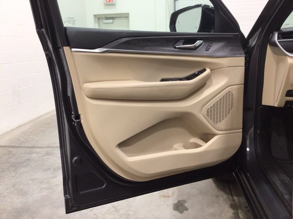 2025 Jeep Grand Cherokee Limited - Photo 16