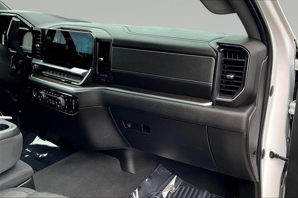 2023 Chevrolet Silverado 1500 LT - Photo 27