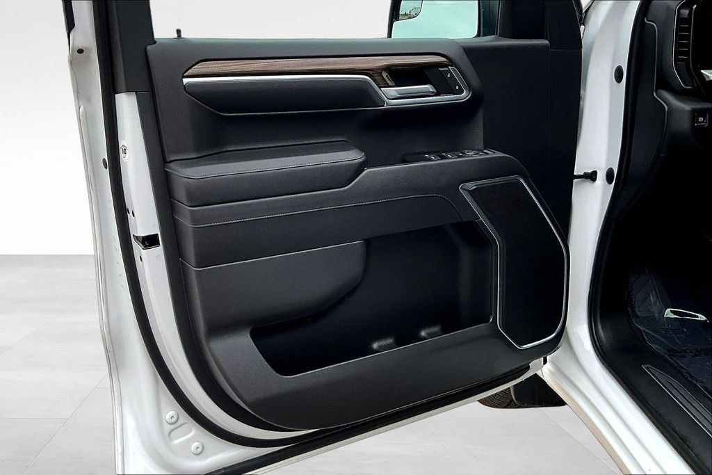 2023 Chevrolet Silverado 1500 LT - Photo 21