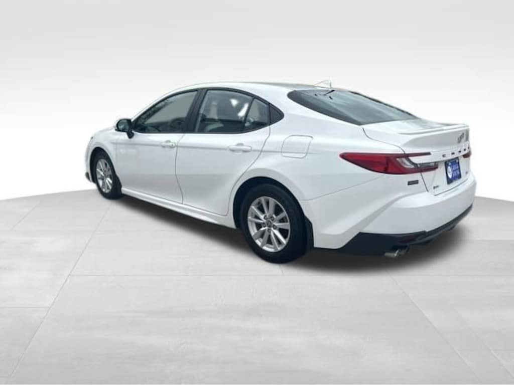 Used 2025 Toyota Camry LE