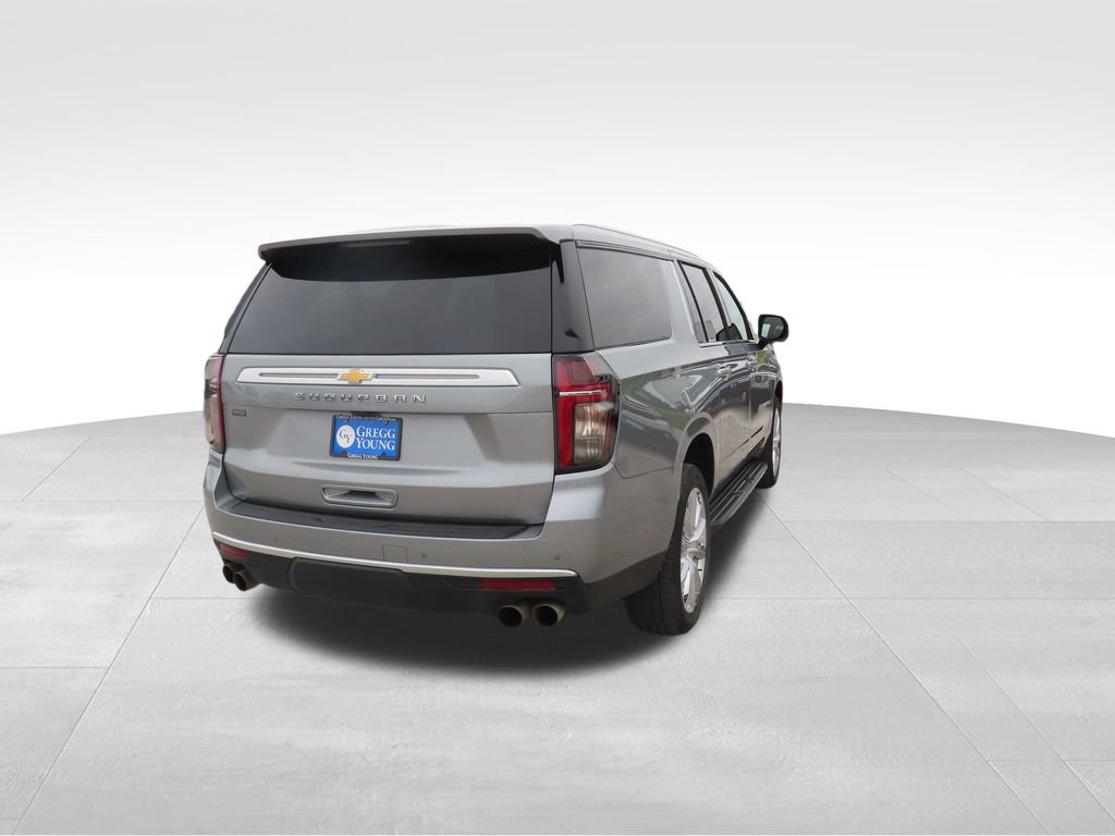 2024 Chevrolet Suburban High Country photo 2