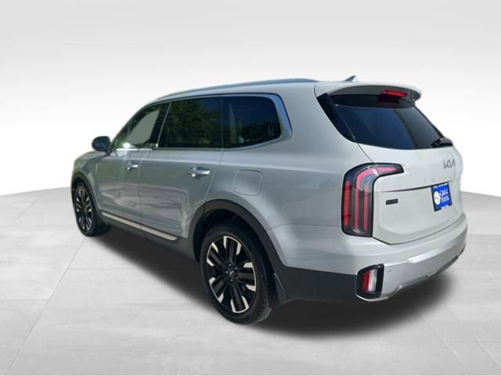 Used 2023 Kia Telluride SX