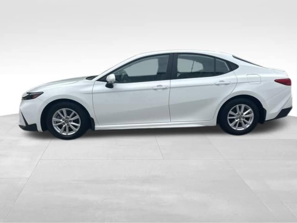Used 2025 Toyota Camry LE