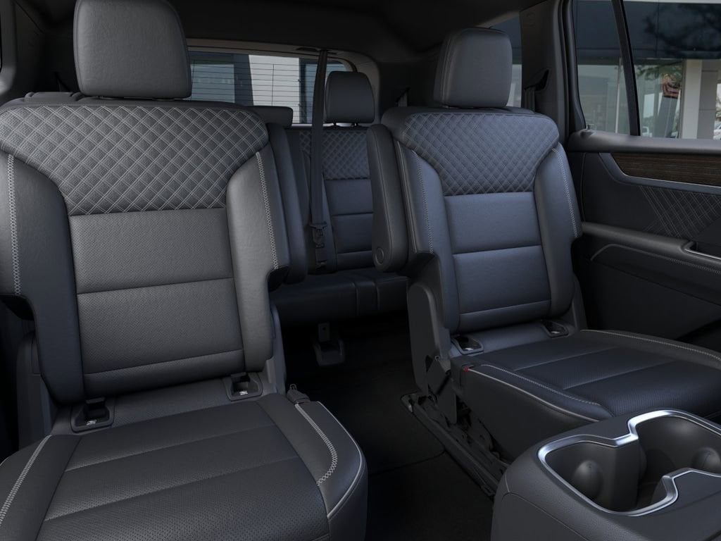 2026 GMC Acadia Denali - Photo 18