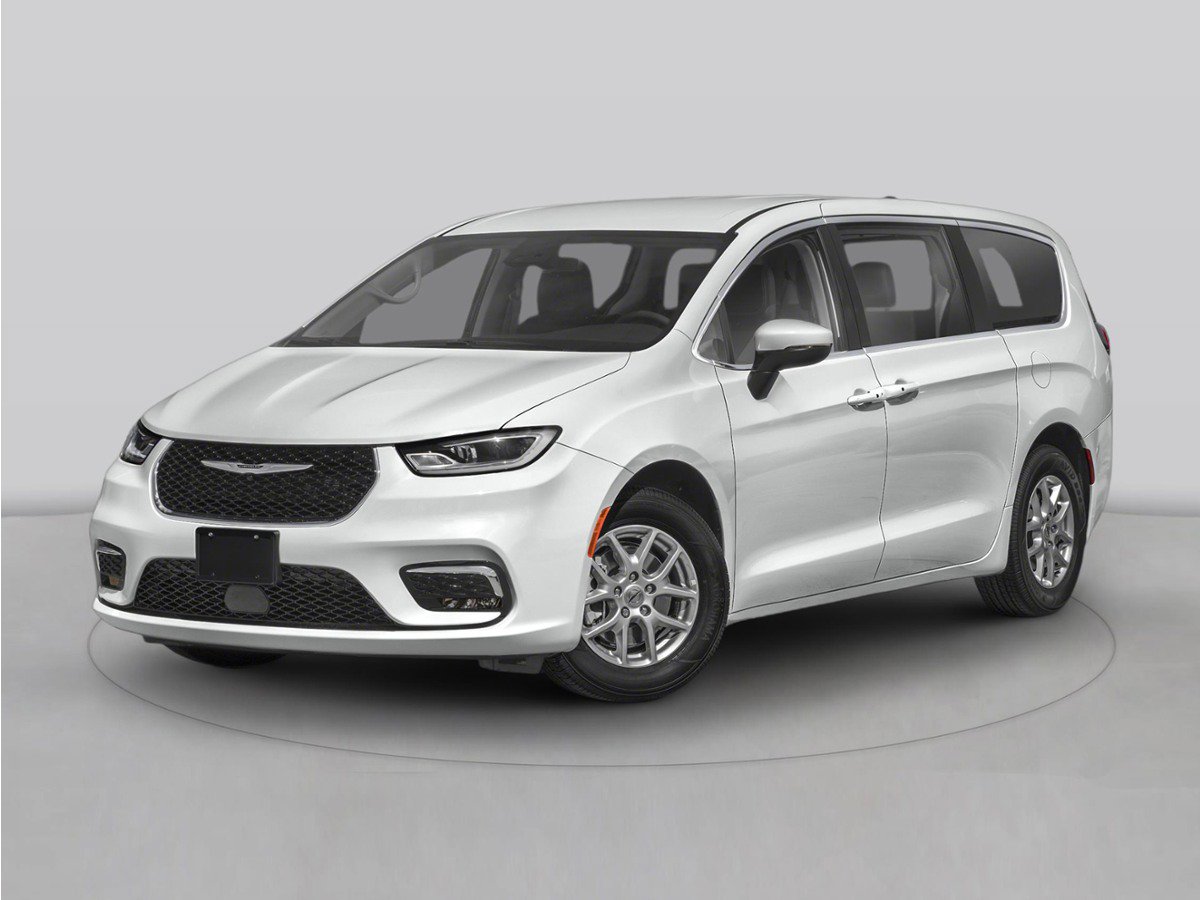 2023 Chrysler Pacifica Touring L AWD's photo