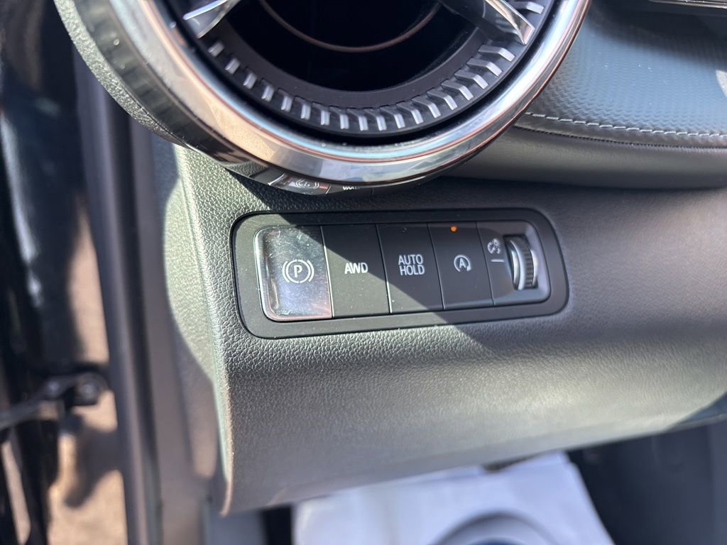 2025 Chevrolet Equinox LT - Photo 21