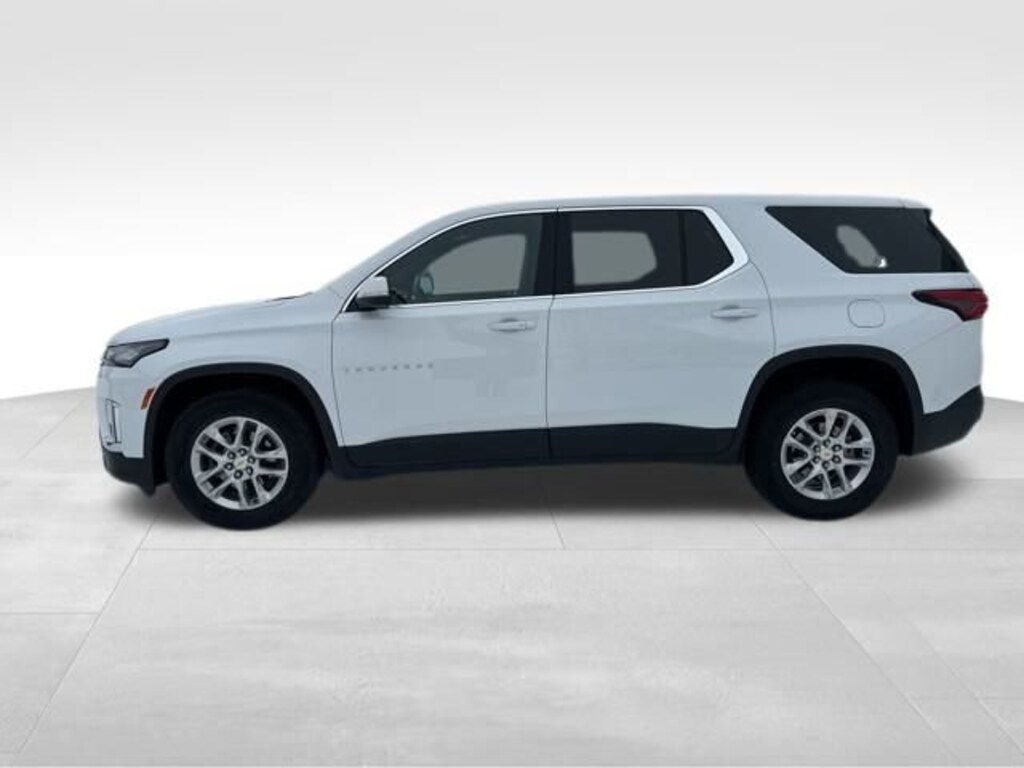 Used 2023 Chevrolet Traverse LS SUV