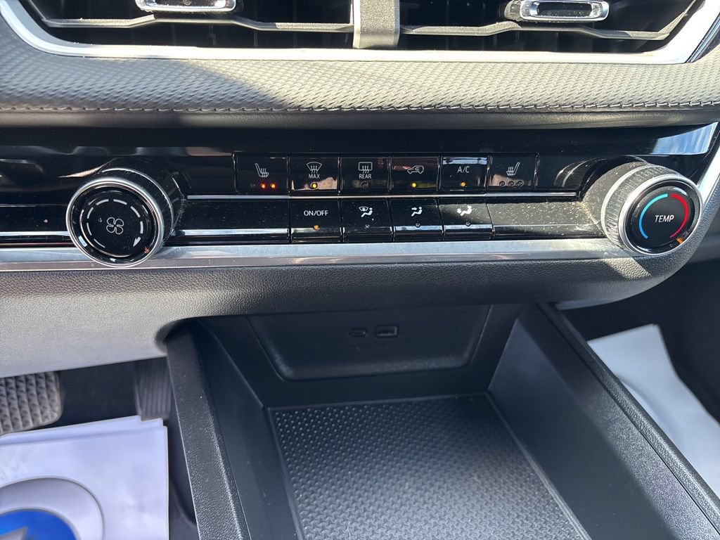 2025 Chevrolet Equinox LT - Photo 29