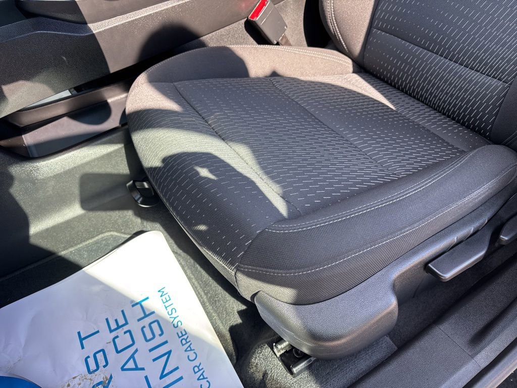 2025 Chevrolet Equinox LT - Photo 24