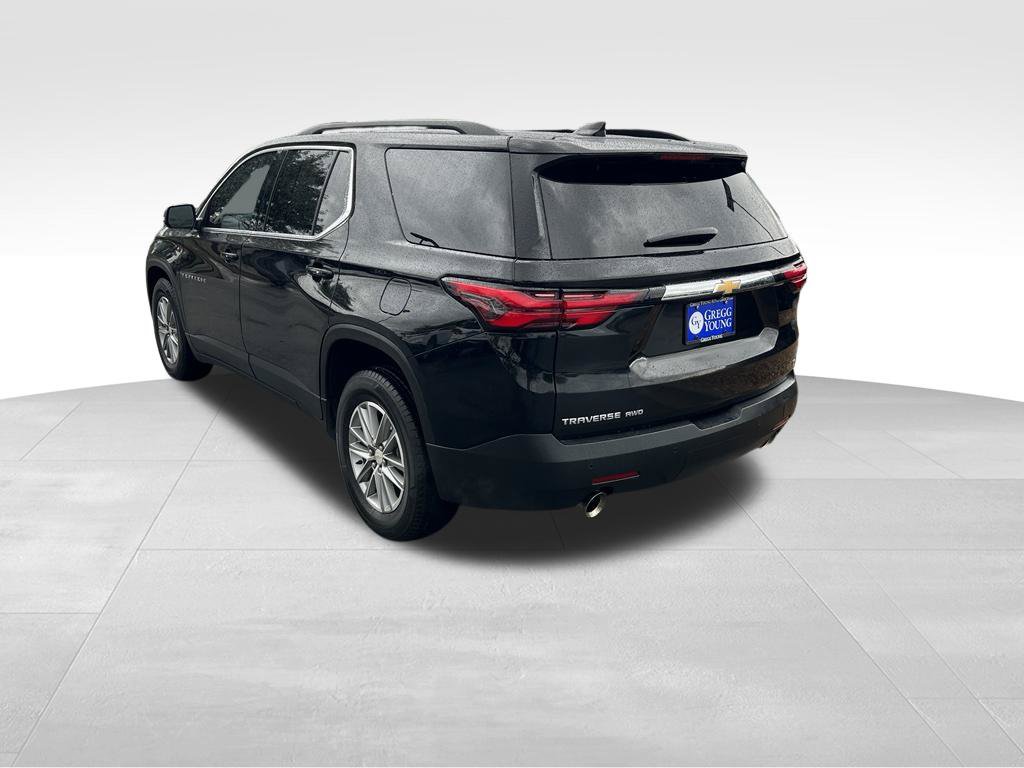 Used 2023 Chevrolet Traverse LT Cloth SUV
