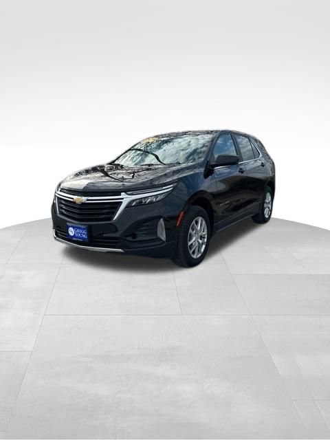 2024 Chevrolet Equinox LT photo 2
