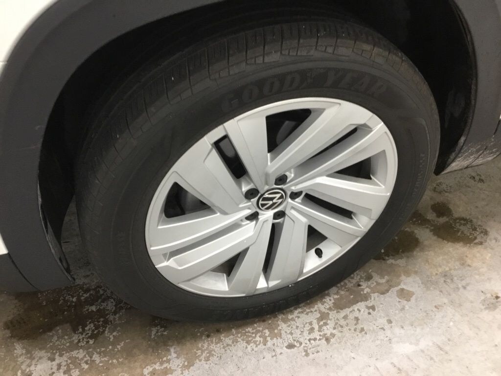 Used 2023 Volkswagen Atlas Cross Sport 2.0T SE w/Technology SUV