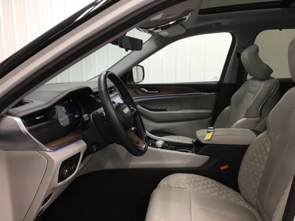 Used 2021 Jeep Grand Cherokee L