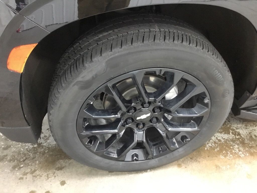 Used 2023 Chevrolet Suburban