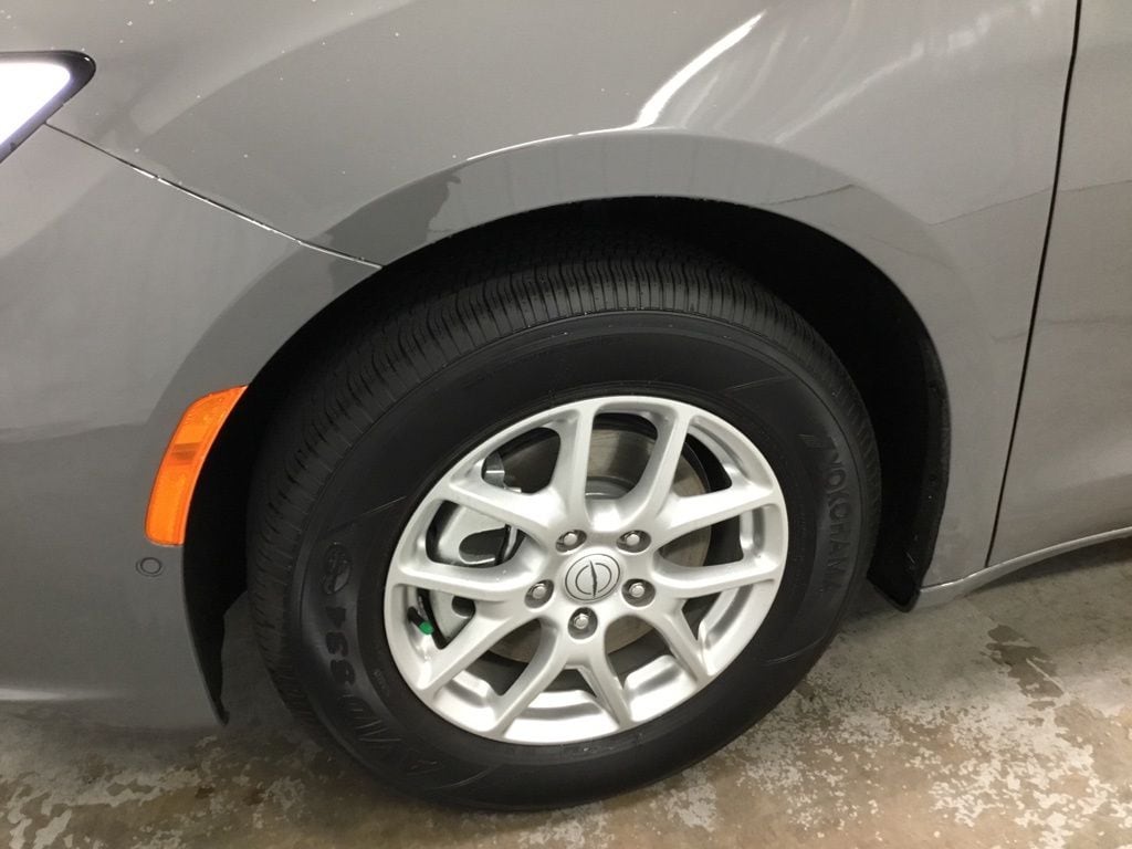 New 2025 Chrysler Pacifica SELECT Passenger Van