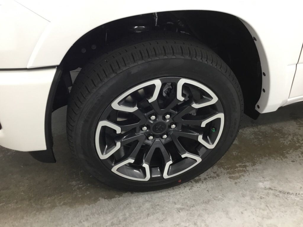 New 2026 Ram 1500 LIMITED CREW CAB 4X4 5'7 BOX Pickup