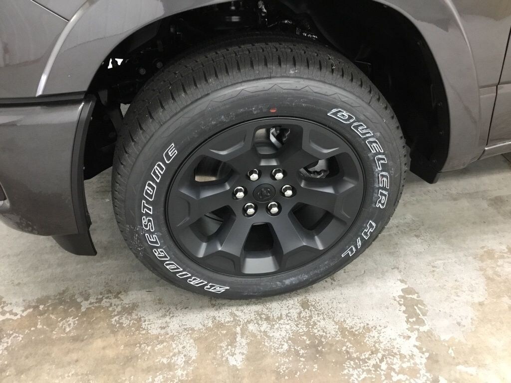 New 2026 Ram 1500 BIG HORN CREW CAB 4X4 5'7 BOX Pickup