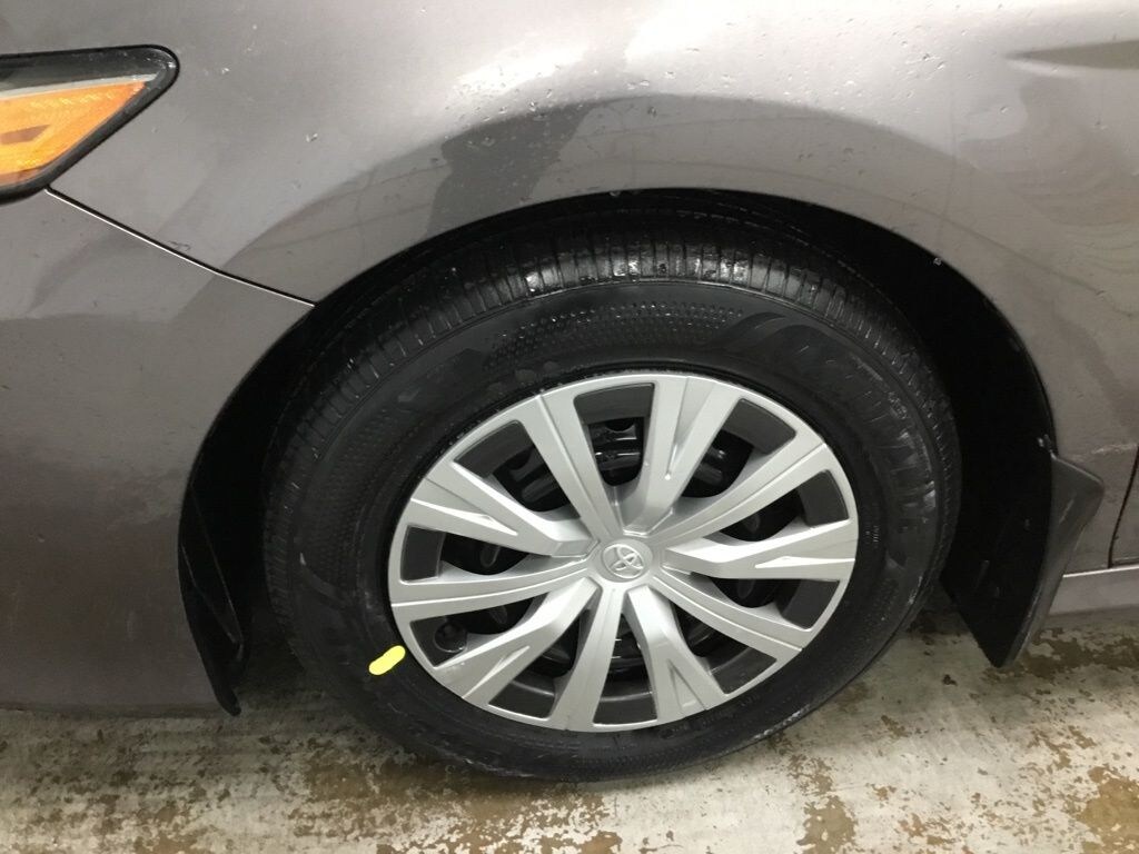 Used 2022 Toyota Camry Hybrid LE Sedan