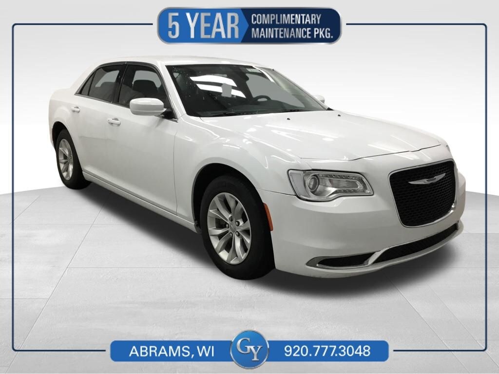 Used 2023 Chrysler 300