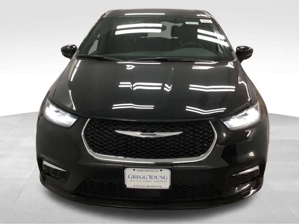 New 2026 Chrysler Pacifica SELECT AWD Passenger Van