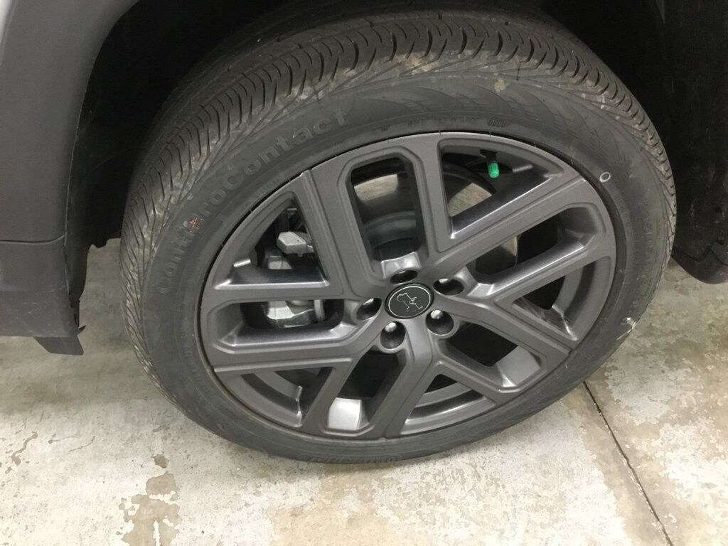 New 2025 Jeep Compass LIMITED 4X4 Sport Utility