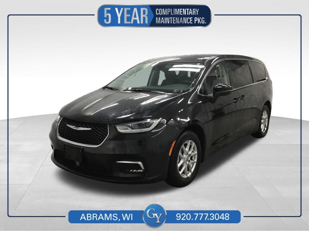 Used 2023 Chrysler Pacifica