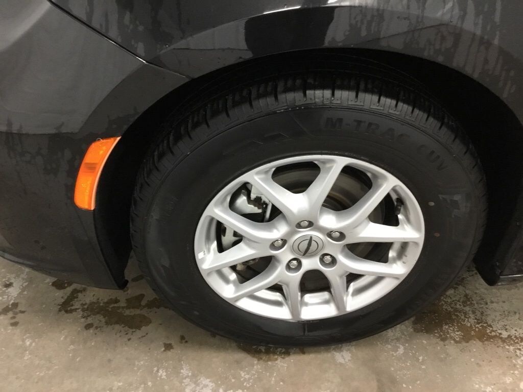 Used 2023 Chrysler Pacifica