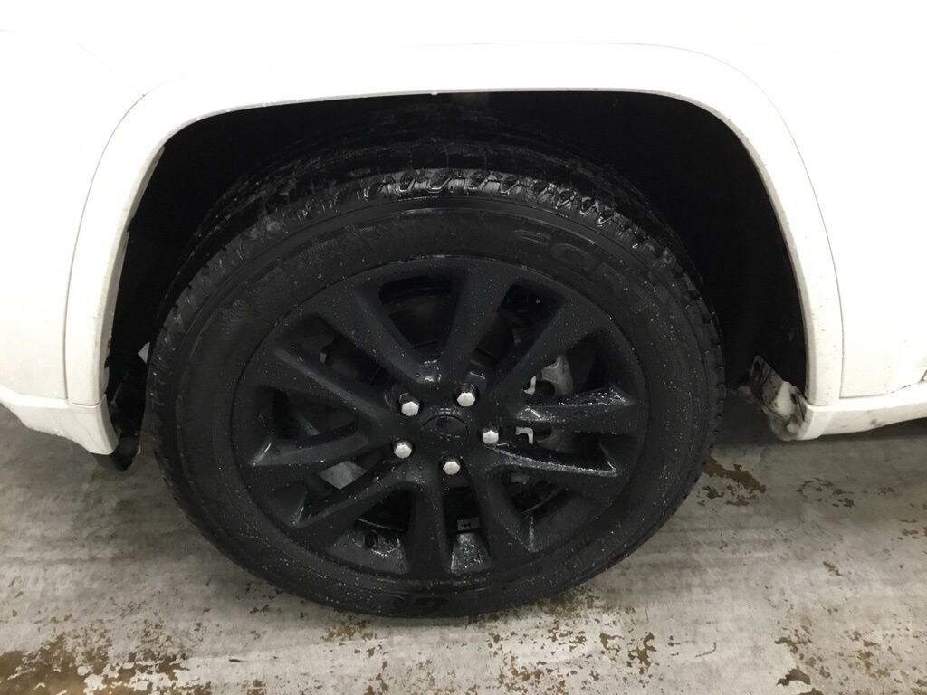 Used 2018 Jeep Grand Cherokee Altitude SUV