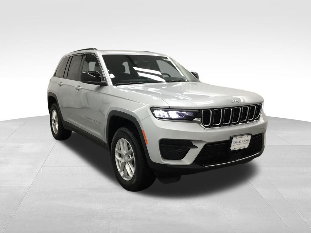 New 2025 Jeep Grand Cherokee LAREDO X 4X4 Sport Utility