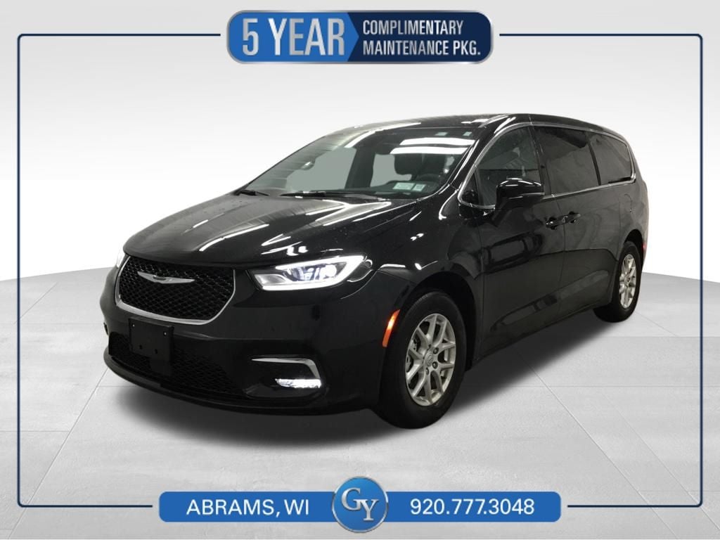 Used 2025 Chrysler Pacifica