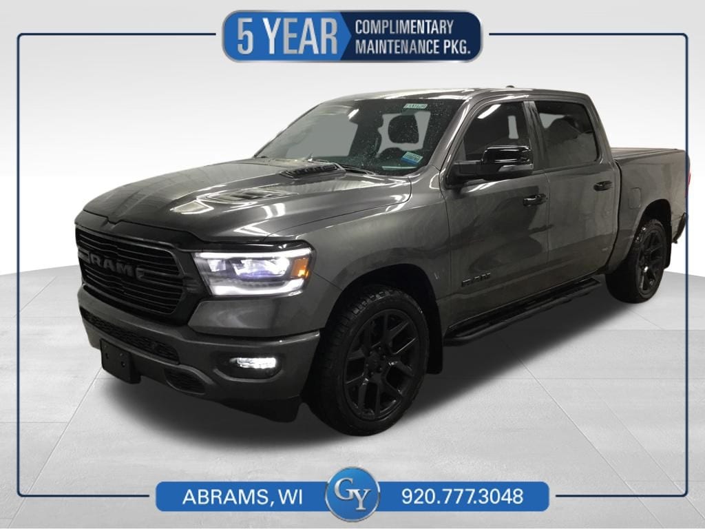 2024 RAM 1500 Laramie 4x4 Crew Cab 5'7's photo