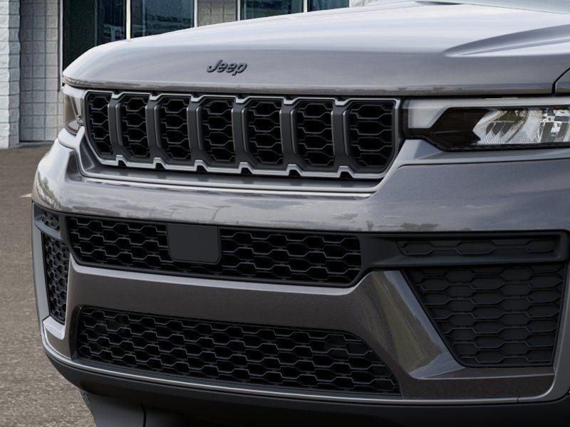 2026 Jeep Grand Cherokee Laredo - Photo 11