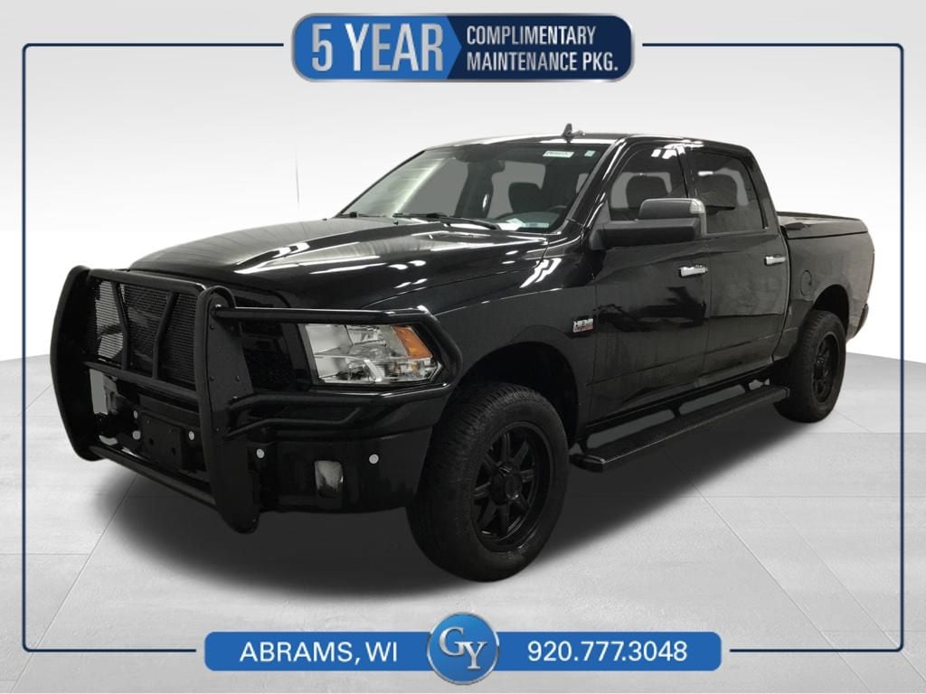2017 RAM 1500 Big Horn 4x4 Crew Cab 5'7's photo