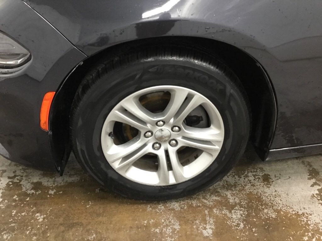 Used 2019 Dodge Charger SXT Sedan