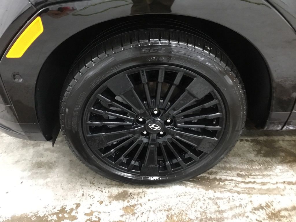 Used 2024 Hyundai Santa Fe Hybrid Calligraphy SUV