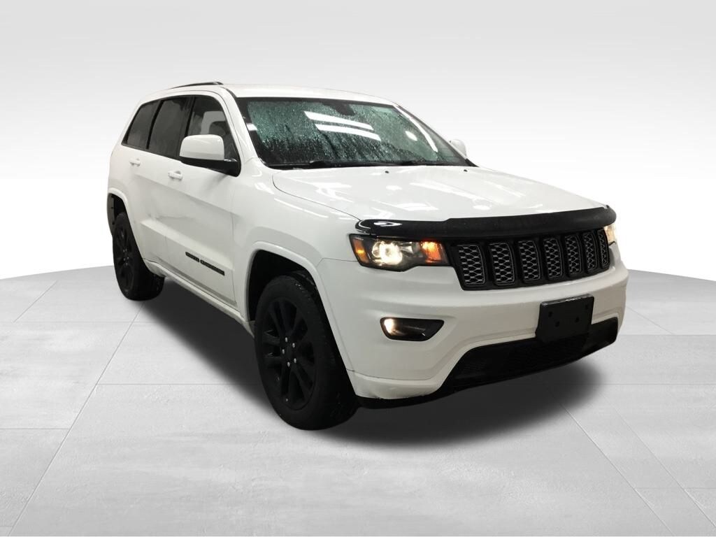 Used 2018 Jeep Grand Cherokee Altitude SUV
