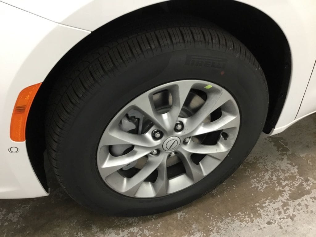 New 2026 Chrysler Pacifica SELECT AWD Passenger Van