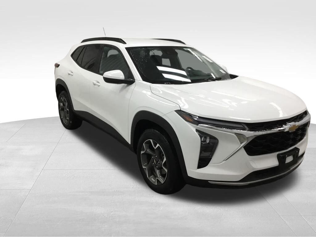 Used 2024 Chevrolet Trax LT SUV