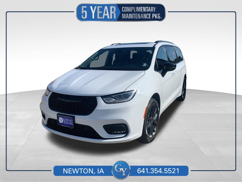 2026 Chrysler Pacifica Passenger Van 