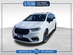 2026 Chrysler Pacifica LIMITED AWD Passenger Van