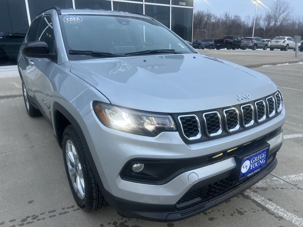 New 2026 Jeep Compass LATITUDE ALTITUDE 4X4 Sport Utility