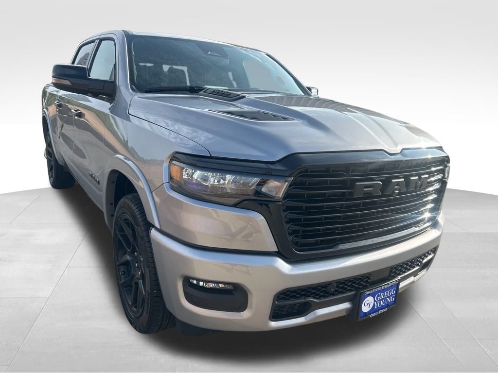 New 2026 Ram 1500 LARAMIE CREW CAB 4X4 5'7 BOX Pickup