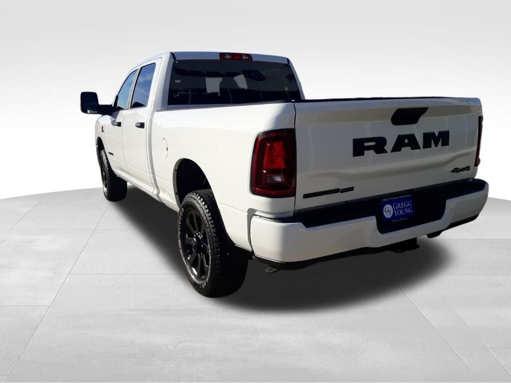 New 2026 Ram 2500 BIG HORN CREW CAB 4X4 6'4 BOX Pickup